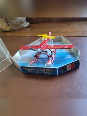 1:84 Plastic Macchi-Castoldi M.C.72 seaplane Italy By Edison